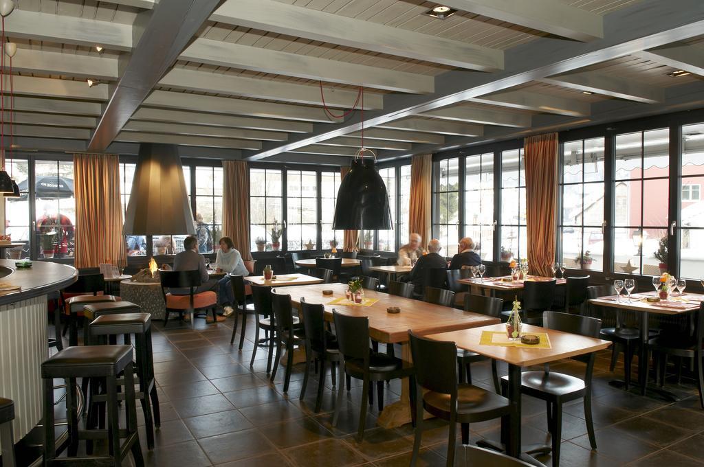 Hotel-Restaurant Sternen Nesslau Exterior foto